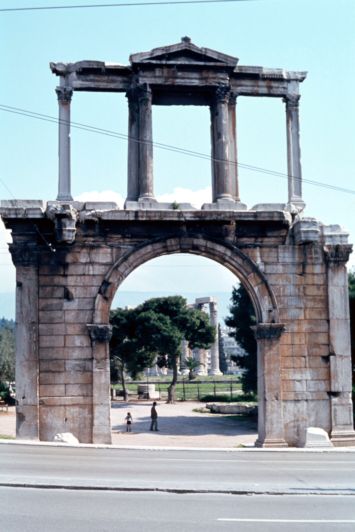 Arco de Adriano en Atenas