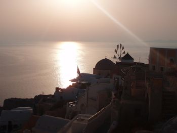 Magníficas son las puestas de sol en Santorini