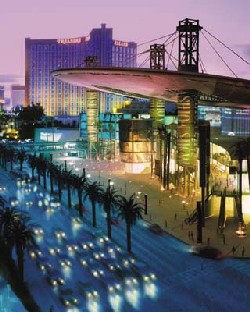 El Fashion Show Mall con famosas tiendas neoyorkinas como Saks, Macy´s y Neiman Marcus.