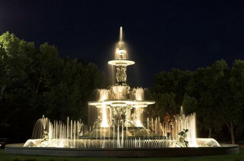 Fuente de las Americas en el Parque General San Martín