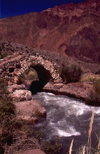 Puente Histórico Picheuta