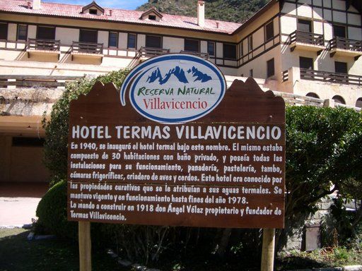 Termas Villavicencio cartel del Hotel