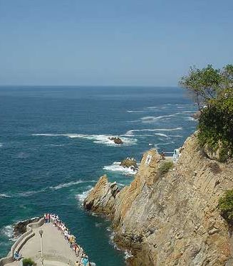 En La Quebrada de Acapulco se realizada el Campeonato Mundial de Clavados en este risco