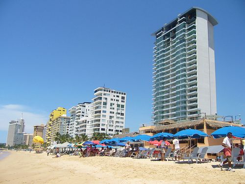 Playa Condesa en Acapulco México