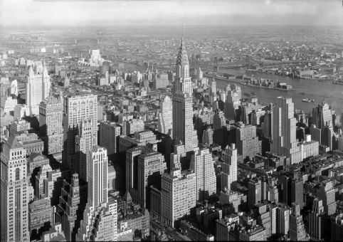 El edificio Chrysler en el Midtown de Manhattan año 1932