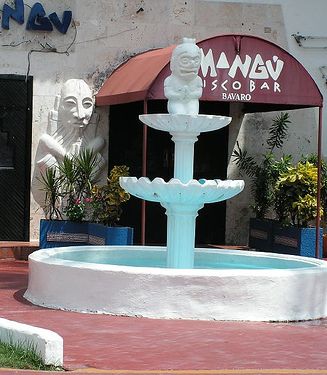 Mangú es una de las discotecas y bares más populares de Punta Cana