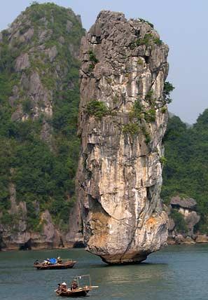 Bahia Halong Bay Vietnam