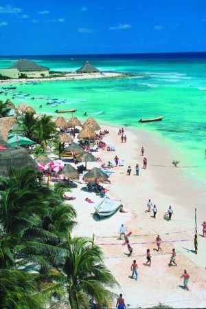 http://www.losmejoresdestinos.com/playa-del-carmen1.jpg